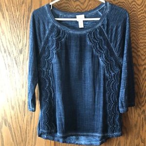 Beautiful 3/4 sleeve top with lace